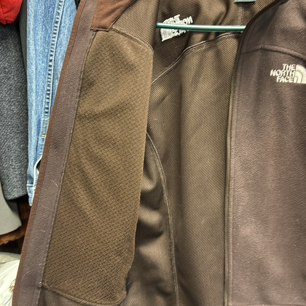 North Face jacket - Picture 5 of 6